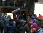 Tina Fey scene in front of 30 Rockefeller Plaza